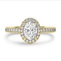1.20 Karat Halo Solitärring mit ovalem Labordiamant aus Gelbgold mit runden Labordiamanten