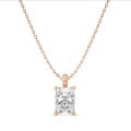 1.00 Karat Solitär Anhänger mit laborgezüchtetem Diamant im Radiant-Schliff aus Rotgold