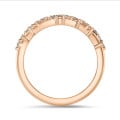 0.12 carat cluster alliance ring in red gold with round lab grown diamonds