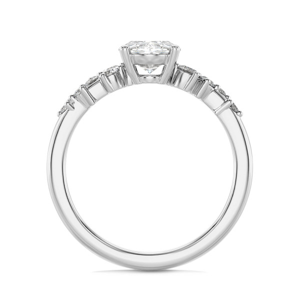 Engagement rings - 1.50 carat solitaire cluster ring in white gold with oval diamond