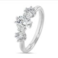 1.60 quilates anillo trilogía en oro blanco con diamantes redondos cultivados en laboratorio