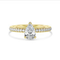 5.00 quilates anillo solitario en oro amarillo con diamante pera cultivado en laboratorio y halo oculto