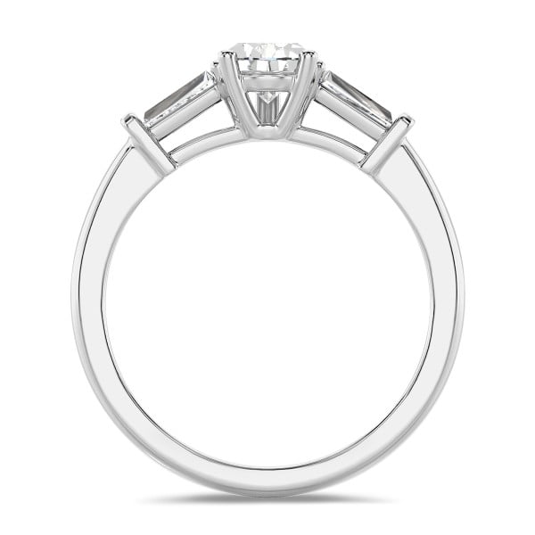 2.00 quilates anillo trilogía en platino con diamante pera cultivado en laboratorio y baguettes cónicos cultivados en laboratorio