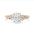 1.20 quilates anillo solitario en racimo de oro rojo con un diamante ovalado