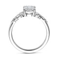 Anillo solitario tipo cluster 1.00 ct en oro blanco con diamante corte radiante