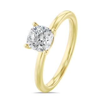 2.00 carat bague solitaire avec un diamant synthétique coussin en or jaune