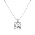 1.00 carat Pendentif solitaire avec diamant synthétique de forme coussin en or blanc