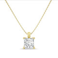 1.00 carat Pendentif solitaire avec diamant de laboratoire princesse en or jaune
