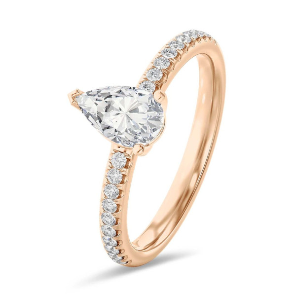 3.00 carats bague solitaire avec un diamant de laboratoire poire en or rouge avec diamants de laboratoire sur les côtés