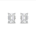 3.00 carats Boucles d'oreilles en or blanc avec diamant de laboratoire émeraude solitaire