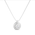 1.00 carat collier auréole en platine avec diamants de laboratoire