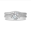 3.00 carat bague solitaire en or blanc avec diamants de laboratoire sur les côtés