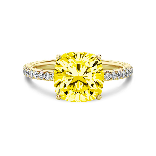 3.00 carat bague solitaire en or jaune avec un diamant synthétique jaune coussin et diamants synthétiques sur les côtés