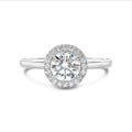 5.00 carat bague solitaire de type auréole en or blanc avec diamants synthétiques ronds