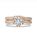 5.00 carat bague solitaire en or rouge avec diamants synthétiques sur les côtés