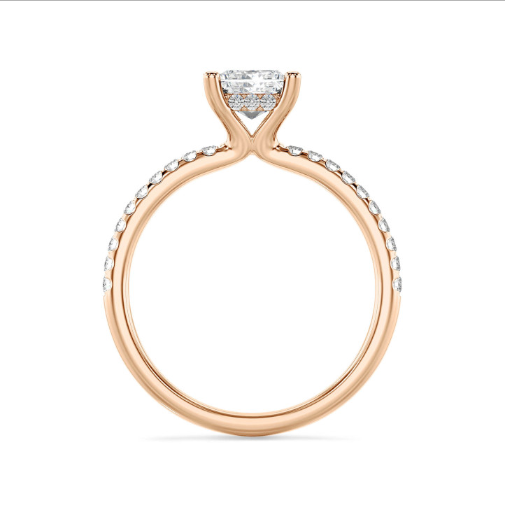 1.00 carats bague solitaire avec un diamant synthétique princess et un halo caché en or rouge