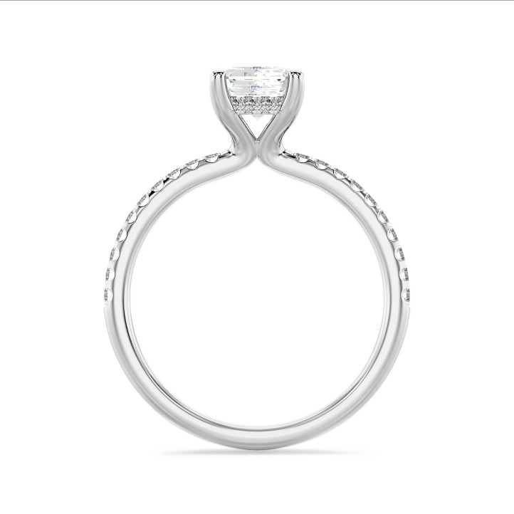 1.20 carat bague solitaire avec un diamant de taille radiant synthétique et un halo caché en or blanc