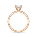 1.50 carat bague solitaire avec un diamant de taille radiant synthétique et un halo caché en or rouge
