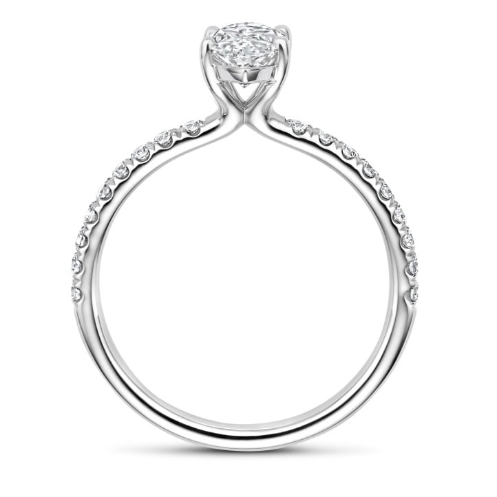 2.00 carats bague solitaire avec un diamant de laboratoire marquise en or blanc avec diamants de laboratoire sur les côtés