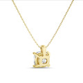 Pendente con diamante solitario da 1,00 carati, taglio a cuscino, coltivato in laboratorio, in oro giallo