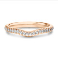 Anello eternity con diamante ricavato in laboratorio e curvato da 0,45 carati (con castone completo) in oro rosso