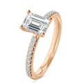 Anello solitario da 3,00 carati con diamante taglio smeraldo coltivato in laboratorio e aureola nascosta in oro rosso