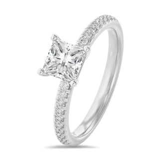 5.00カラットのソリティアリング、人工ダイヤモンドのプリンセスダイヤモンド（ホワイトゴールド）、人工ダイヤモンドのサイドストーン
