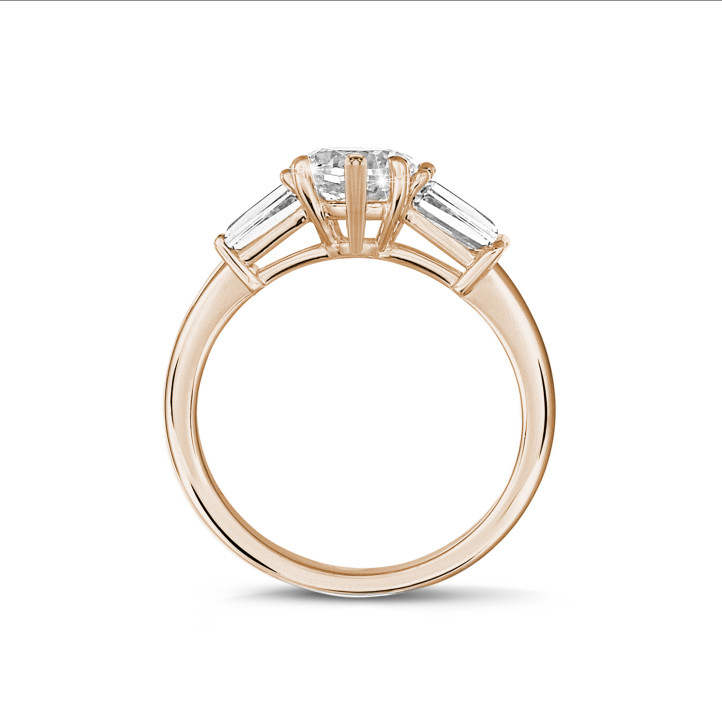 3.00カラットのトリロジーリング、レッドゴールド製、人工真珠パールと人工テーパードバゲット