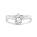 1.00캐럿 솔리테어 링, 화이트 골드에 실험실 재배 진주 모양 다이아몬드