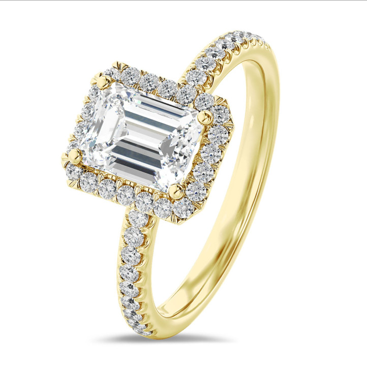 2.50캐럿 솔리테어 할로 링에 랩 그로운 에메랄드 컷 다이아몬드가 세팅된 옐로우 골드 링에 라운드 랩 그로운 다이아몬드가 장식된 제품입니다.