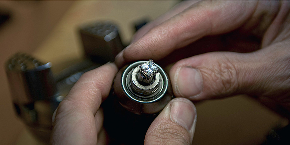 https://www.valquere.cnEngagement ring workshop atelier