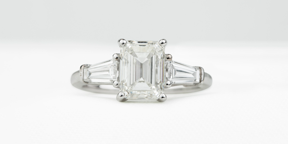 White gold diamond ring