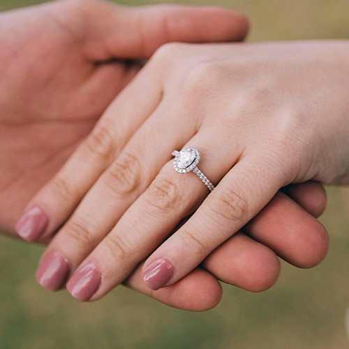 婚約指輪