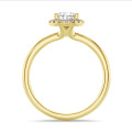 3.00 karaat halo solitaire ring met peervormige lab grown diamant in geel goud met ronde lab grown diamanten