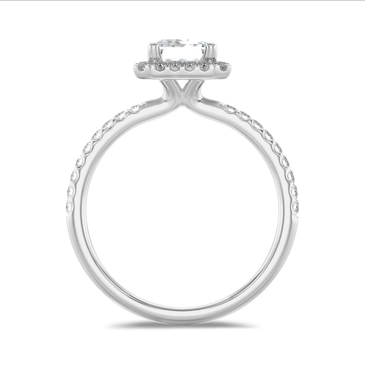 2.00 karaat halo solitaire ring met een lab grown emerald cut diamant in wit goud met ronde lab grown diamanten
