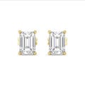 3.00 karaat solitaire oorbellen in geel goud met lab grown emerald cut diamanten