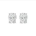 4.00 karaat solitaire oorbellen in wit goud met ovale lab grown diamanten