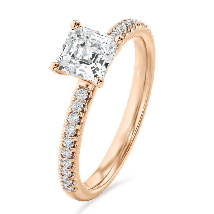 1.50 karaat solitaire ring met een lab grown asscher cut diamant in rood goud en lab grown zijdiamanten
