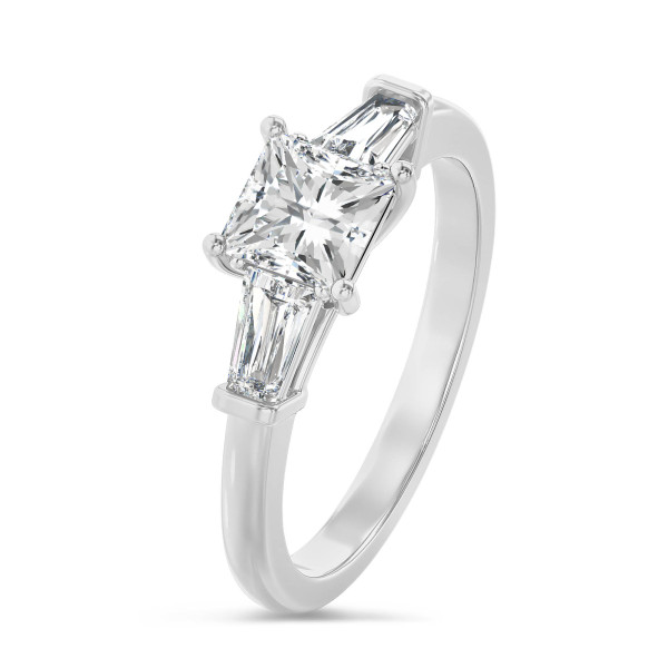 Search all PLP - 2.00 karaat trilogie ring in witgoud met een lab grown princess diamant en conische lab grown baguettes